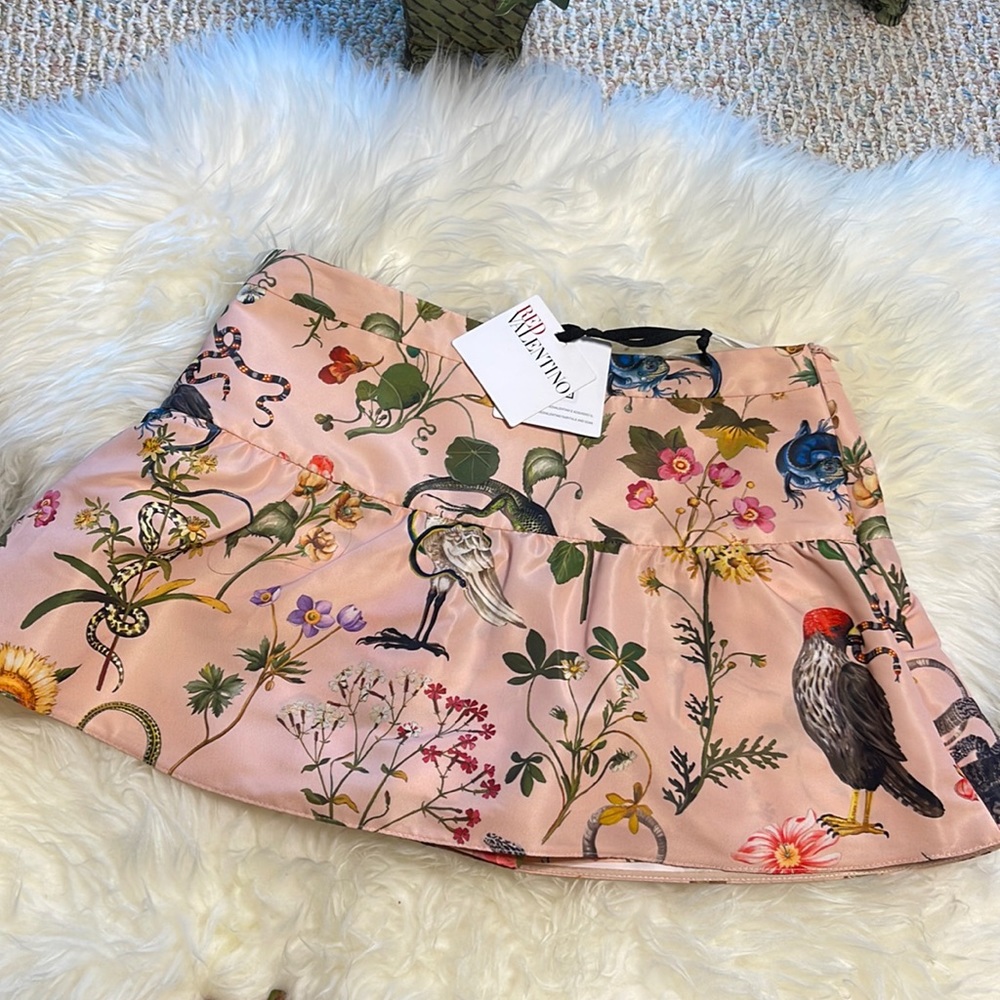 Red Valentino skirt/short